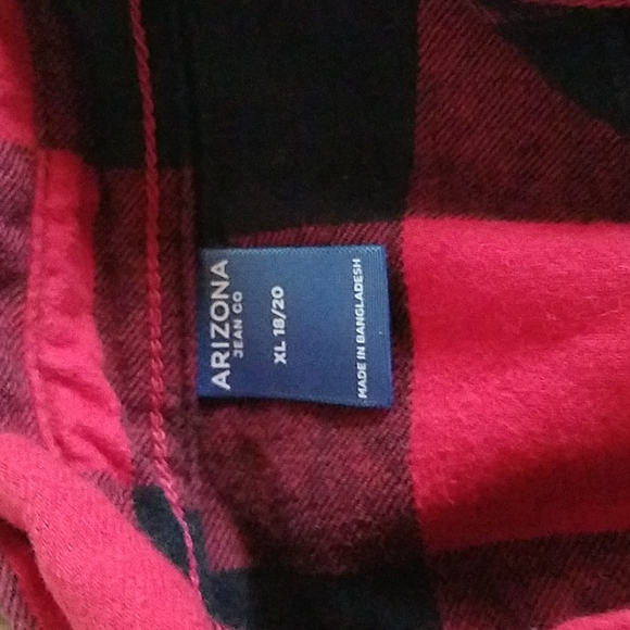 Button up flannel boys size xl 18/20 - Picture 2 of 2